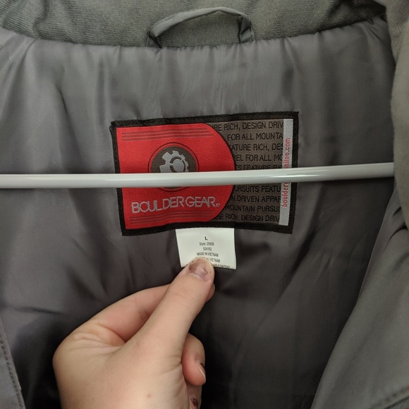 Boulder Gear dual layer ski/snowboard jacket - Picture 2 of 4